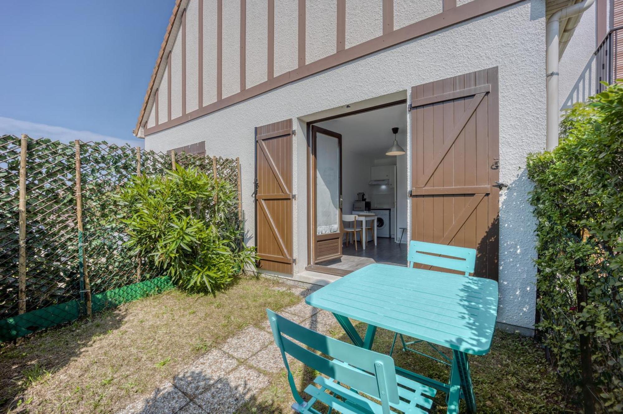 Le Petit Normand - Studio Avec Jardin A 500 M De La Plage Courseulles-sur-Mer Luaran gambar
